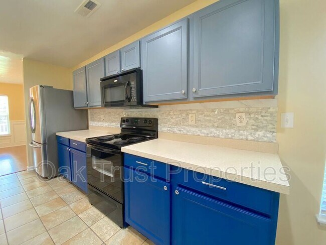 Foto del edificio - 5014 Wilverine Dr