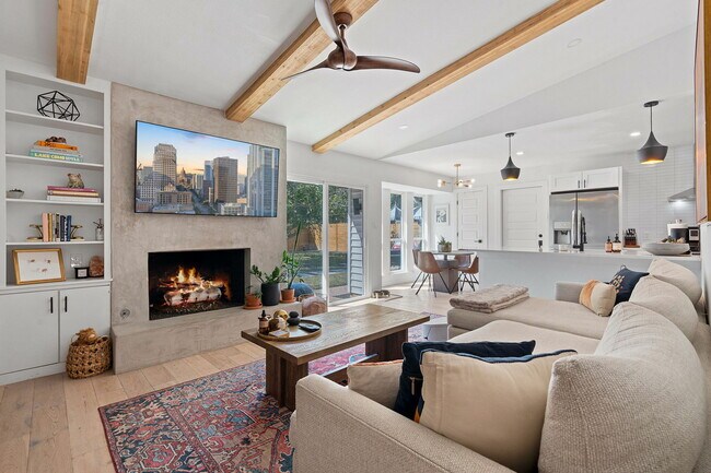 Foto del edificio - 4902 Carsonhill Dr