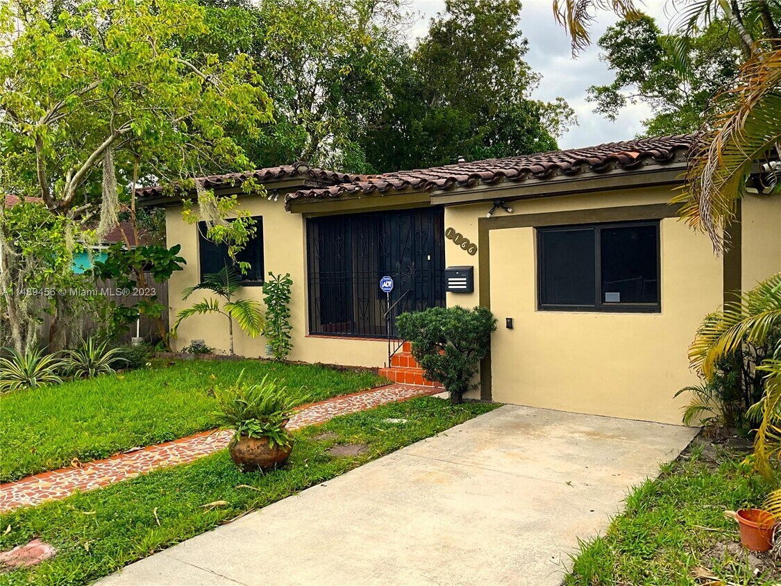 Primary Photo - 1166 NW 47th Terrace