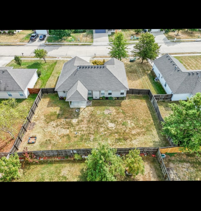 Building Photo - 3905 Jungle Tree Dr