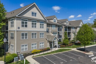 Building Photo - The White Oaks