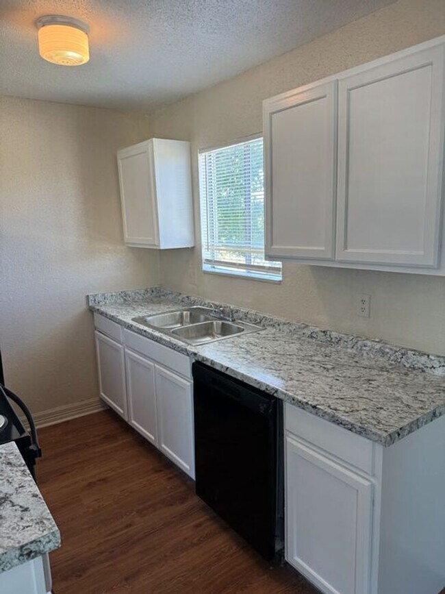 Foto del edificio - 4200 Boyett St