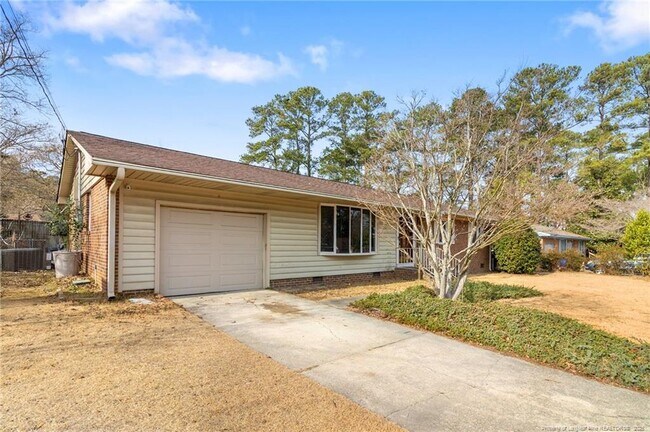 Building Photo - 1438 Berriedale Dr