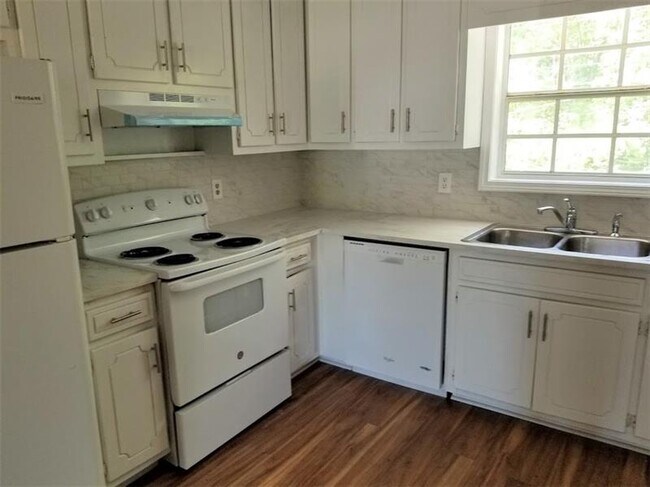 Foto del edificio - 601 Elmwood St