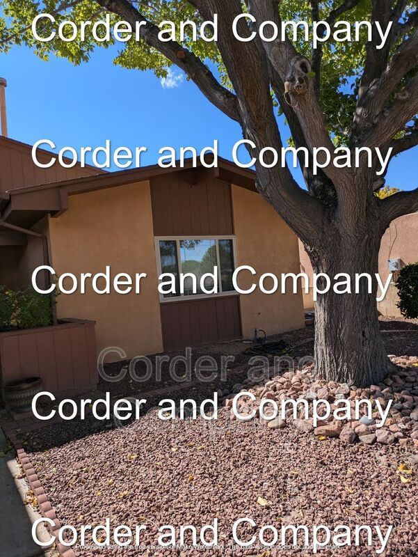 Foto del edificio - 8804 San Francisco Rd NE