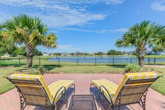 Building Photo - 1026 Kings Forest Ln