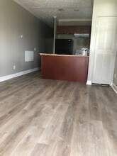 Building Photo - 4921 Eastview Dr