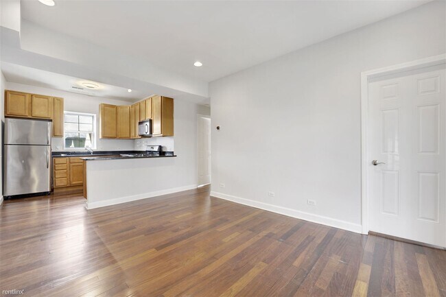 Foto del edificio - 2 br, 1 bath Condo - 3516 N Hamlin Ave