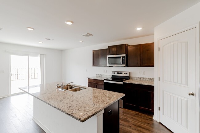 Foto del edificio - 7339 Tulip Trestle Ct