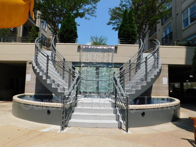 Foto del edificio - 1315 East Blvd