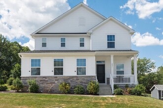Building Photo - 205 Sloan Dr