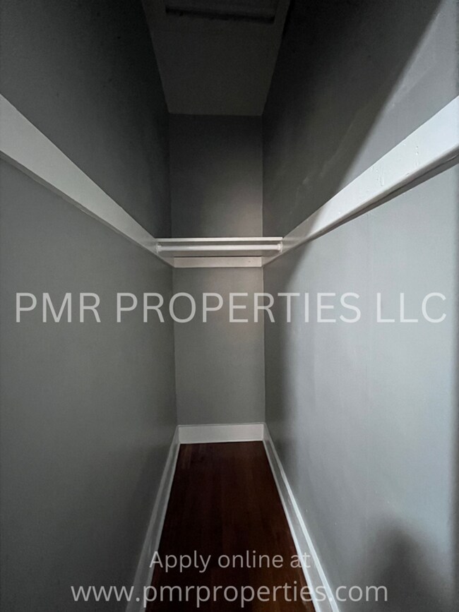 Foto del edificio - 2 Bedrooms / 1 Bathroom House