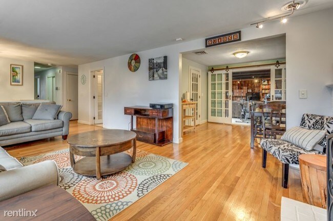 Building Photo - 4 br, 2.5 bath House - 16 Sunset Drive