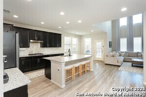 Foto del edificio - 13320 Romulus Way