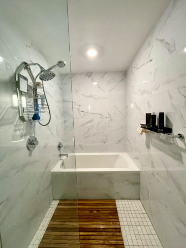Foto del edificio - 81 SW 8th St