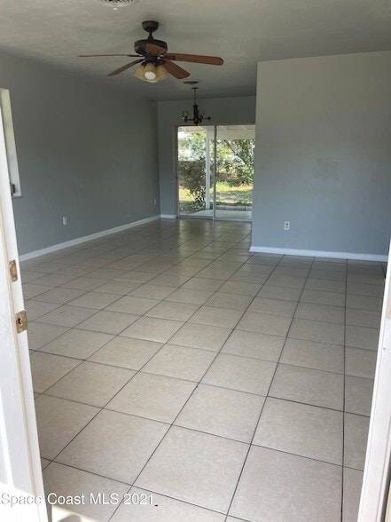Building Photo - 2957 Garden Terrace NE