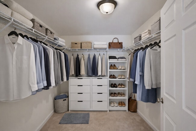 Closet - Elora Flats & Townhomes
