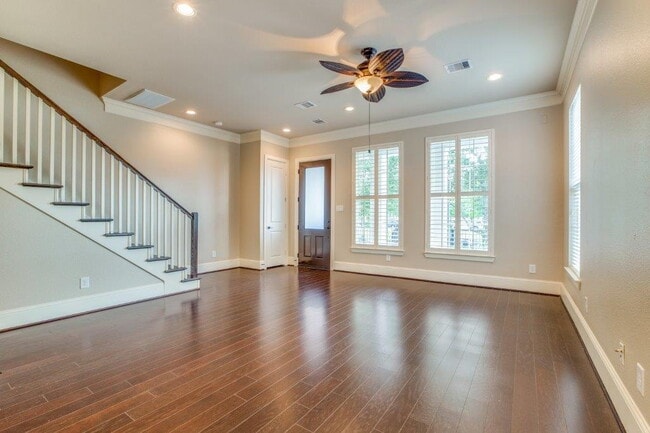 Building Photo - Luxury East Shore Living | Lake Woodlands Views | Near Market Street & Hughes Landing