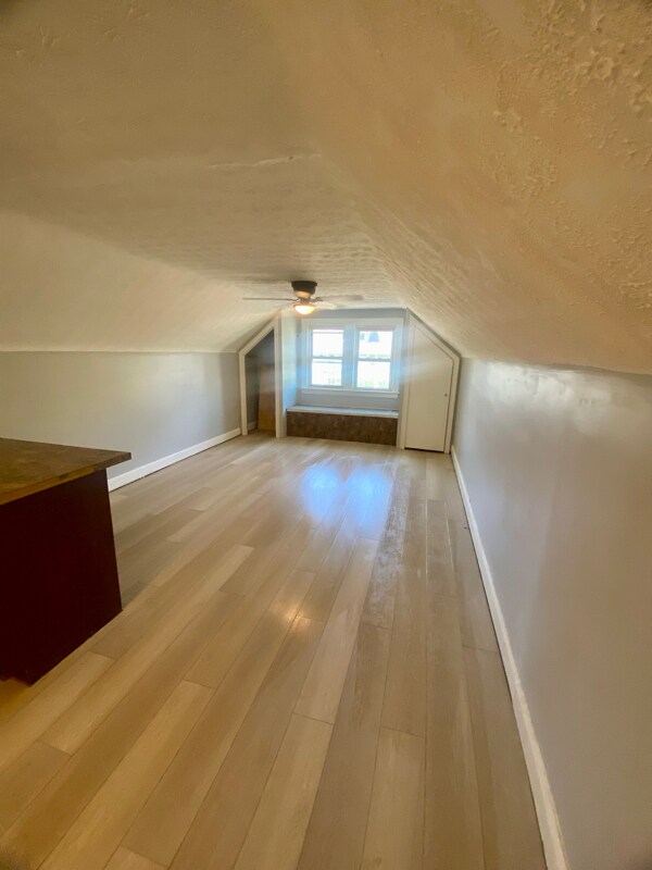Foto del edificio - 958 Hunt St