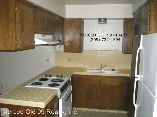 Building Photo - 455 W 23rd St