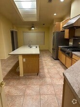 Building Photo - 109 Chelsea Cir