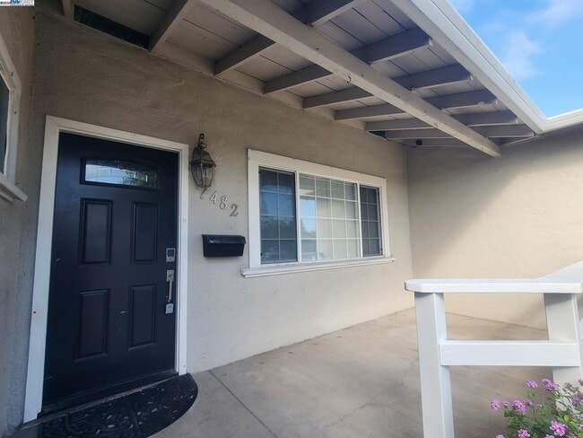 Building Photo - 7482 Larkdale Ave