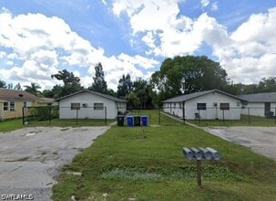 Building Photo - 3920 Lora St