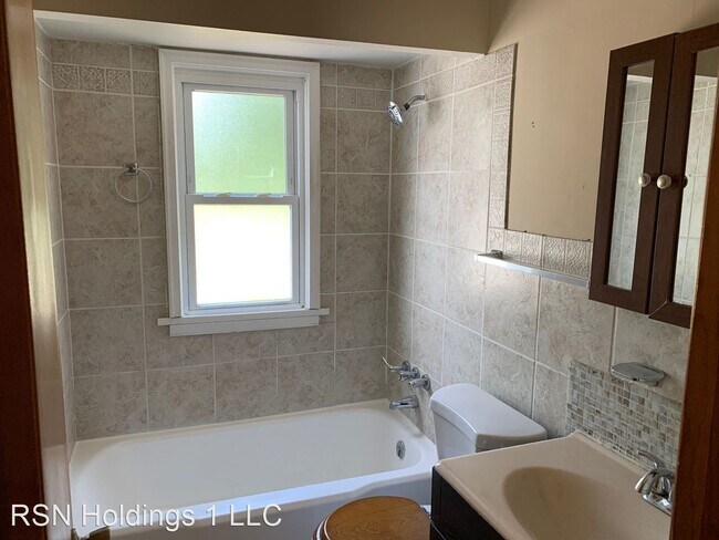 Building Photo - 2 br, 1 bath House - 14119 ROCKSIDE RD
