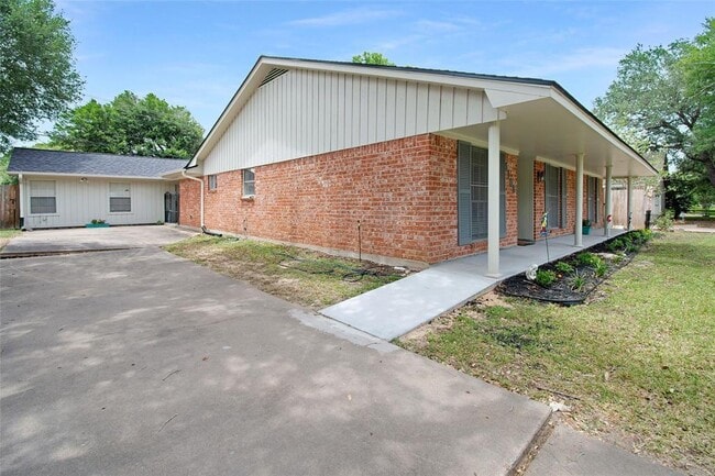 Foto del edificio - 1109 Frances Dr