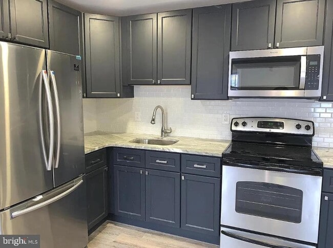 Foto del edificio - 4428 Parrish St