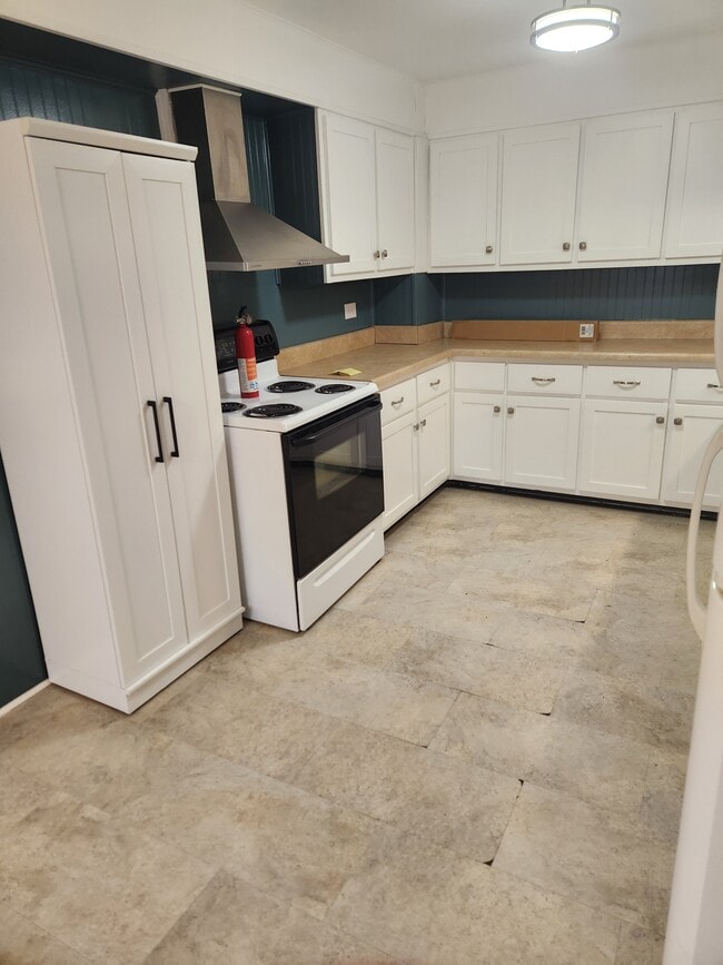 Building Photo - 103 McMinn Ave