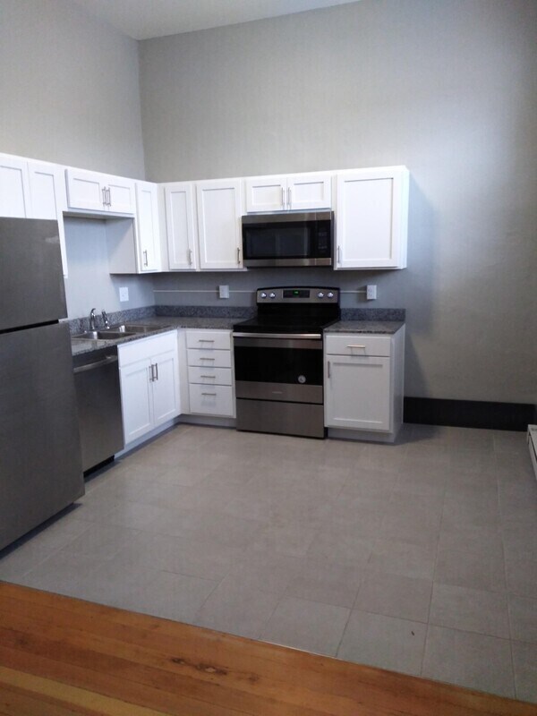 Foto del edificio - 800 Isabel Bloom Way