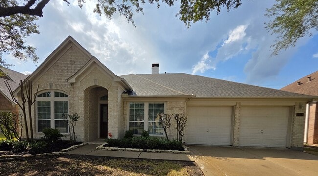 Foto del edificio - 2219 Lakewind Ln
