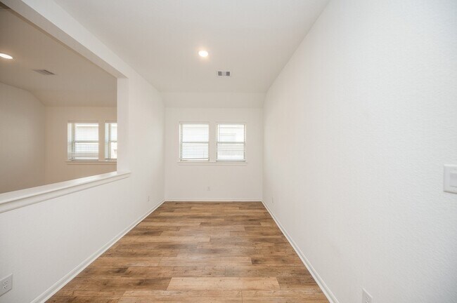 Foto del edificio - 42514 Summer Crst Rd