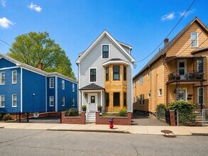 Building Photo - 81 Gilman St