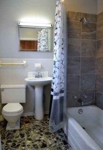 Foto del edificio - 122 12th St