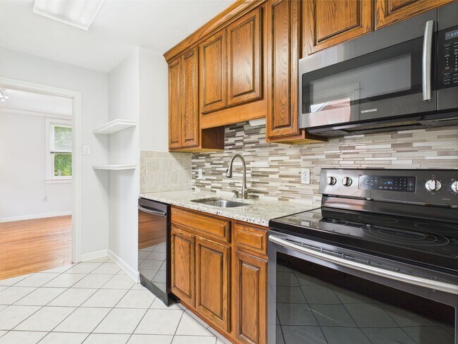 Foto del edificio - 1661 Rockwood Rd