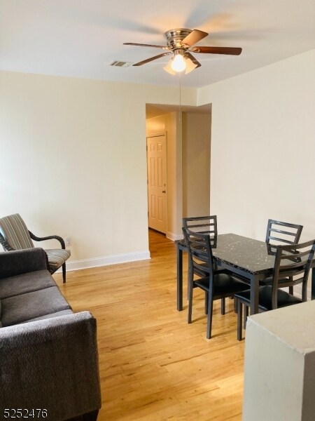 Foto del edificio - 182 Littleton Ave