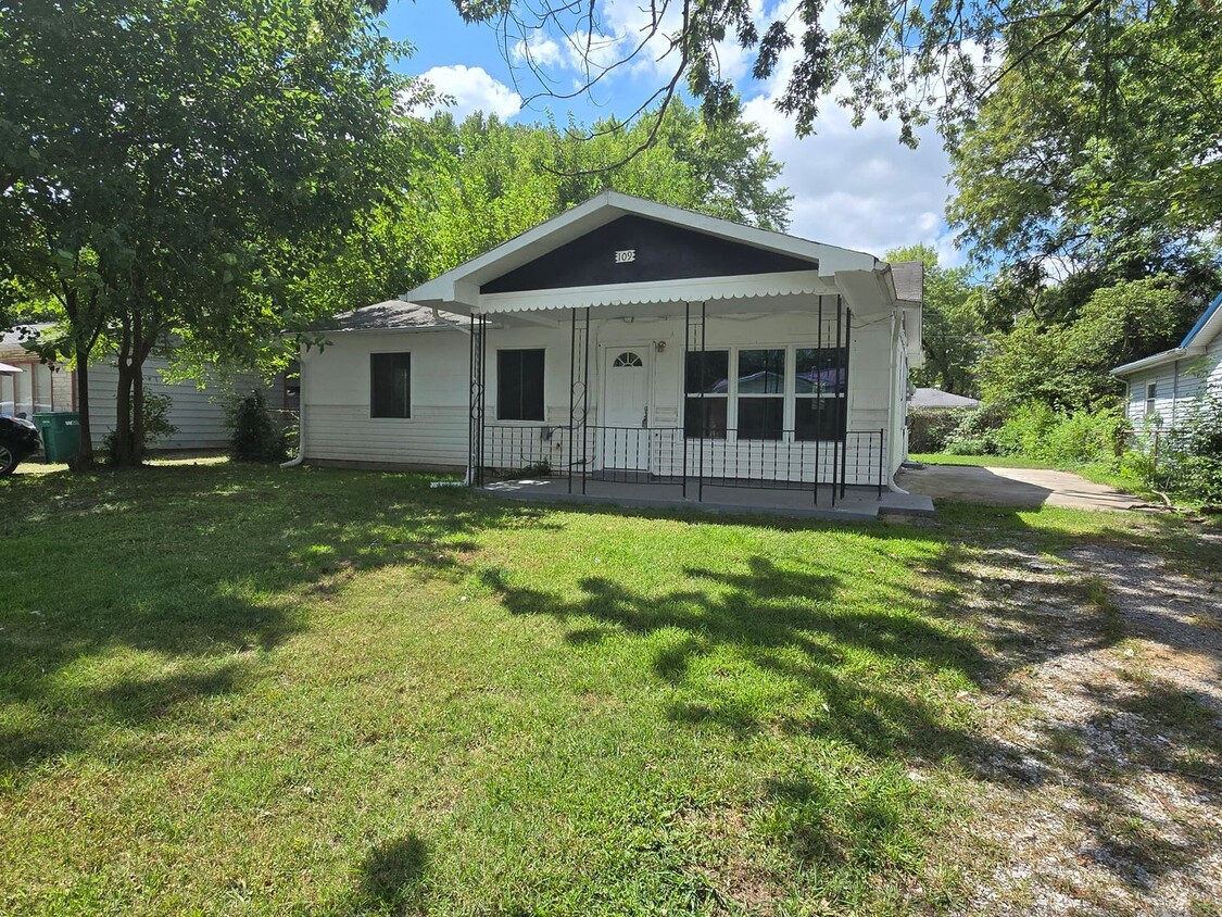 Primary Photo - 109 St Leo Dr