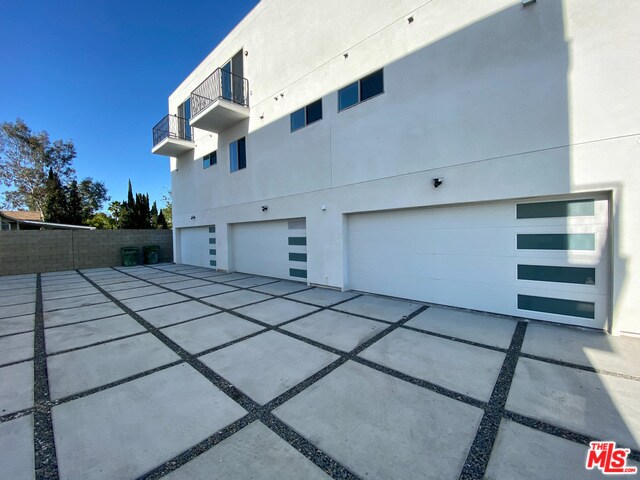 Building Photo - 6002 Klump Ave