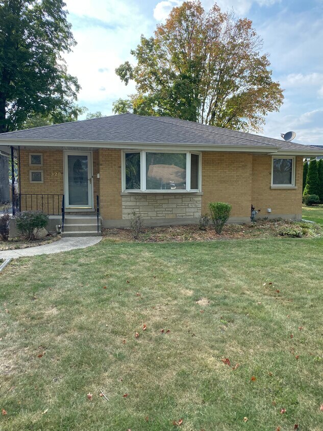 328 S Princeton Ave, Itasca, IL 60143 House Rental in Itasca, IL