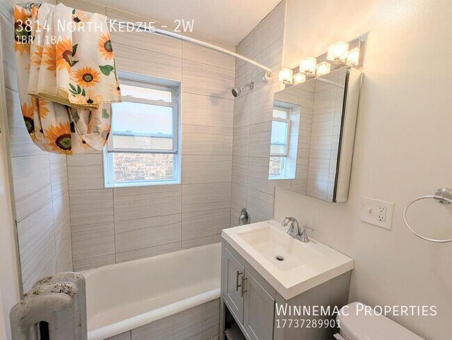 Foto del edificio - 3814 North Kedzie-2W