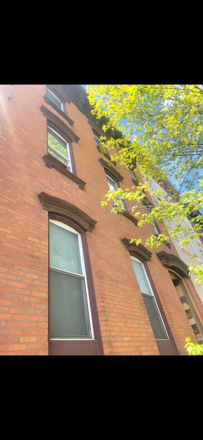 Foto del edificio - 153 1st St