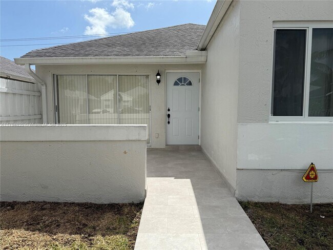 Foto del edificio - 20781 SW 103rd Ct