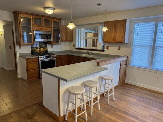 Foto del edificio - Beautiful 4-Bedroom Home on a Private, Treed Lot in North Ellensburg
