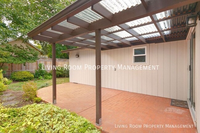 Building Photo - 4816 SE 36th Ave