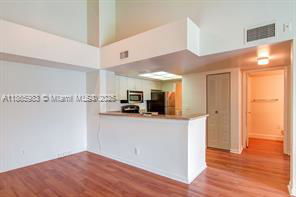 Foto del edificio - 3605 NE 207th St