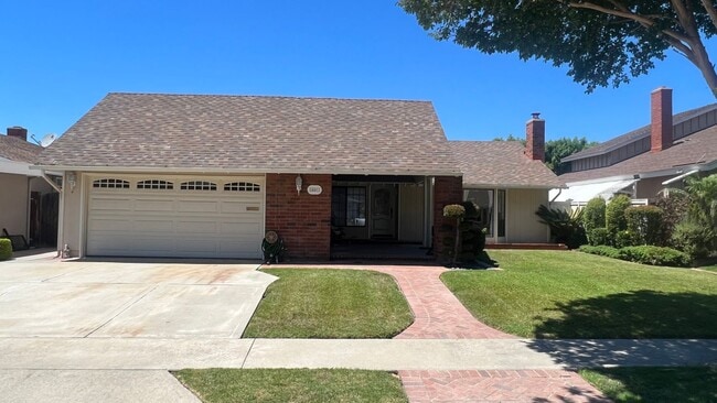 Building Photo - Wonderful 4 Bed 2 Bath Single Family Home ...