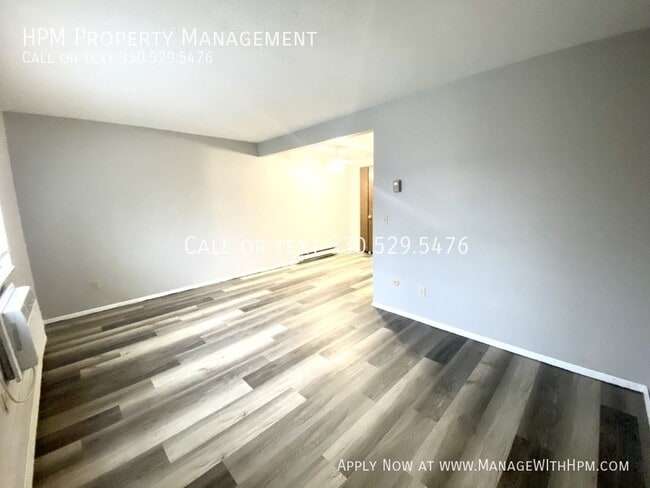 Building Photo - 1821 Ferndale Rd NW