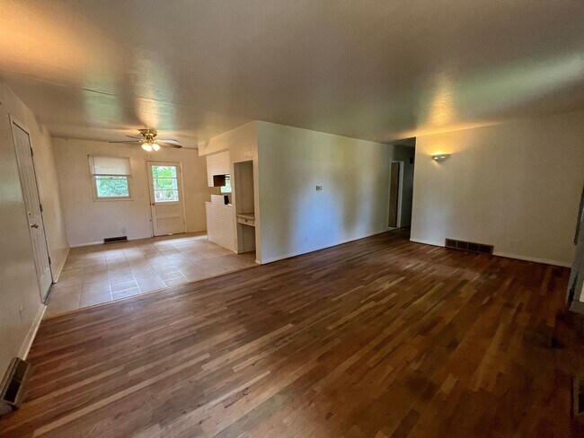 Building Photo - Great Home in Central Fort Collins